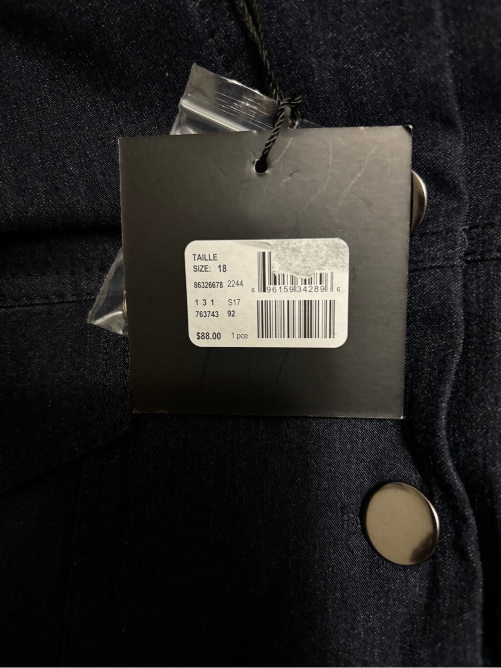 Plus size Cropped Button-Front Jacket - Picture 6 of 9